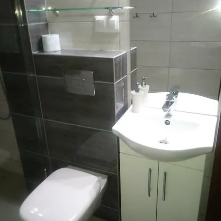 Bed & Breakfast Tropikalna Odnowa Falkowo